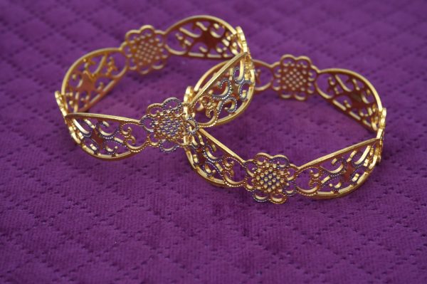 Intricate Floral Bangle Pair