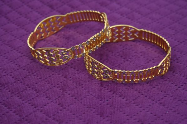 Dual-Tone Geometric Bangle Pair