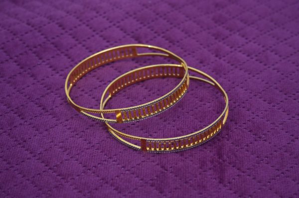 Dual-Tone Vertical Stripe Bangle Set