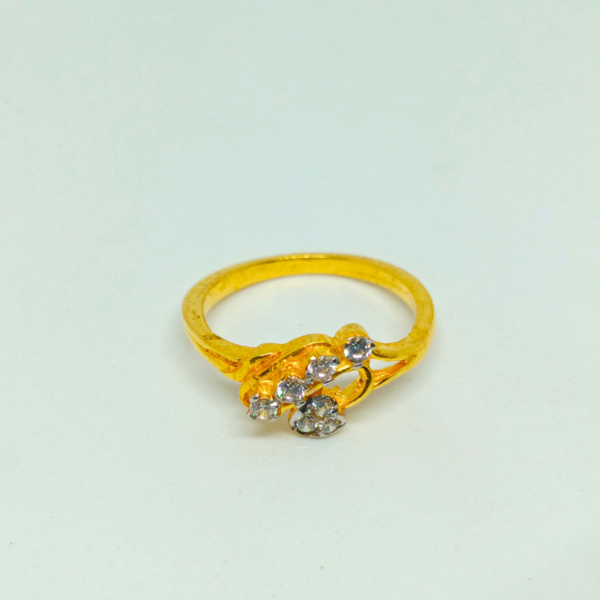 Sparkling Floral Ring